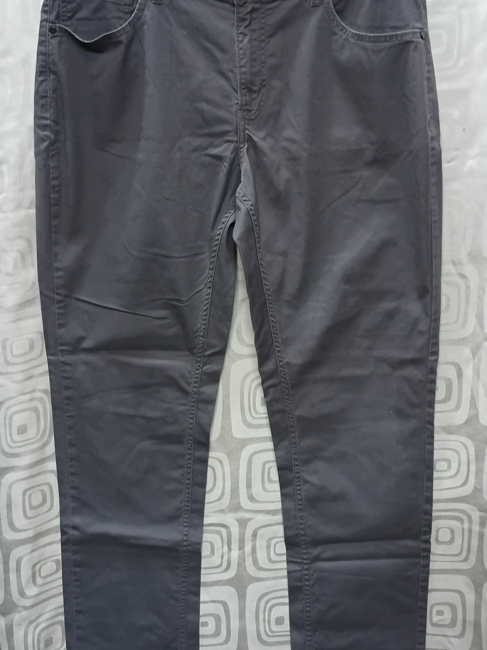 Michael Kors Men's Charcoal Slim Chino Pants